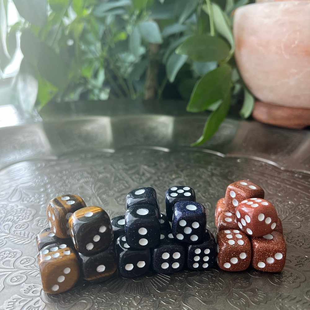 Stone dice - Picture 3 of 5